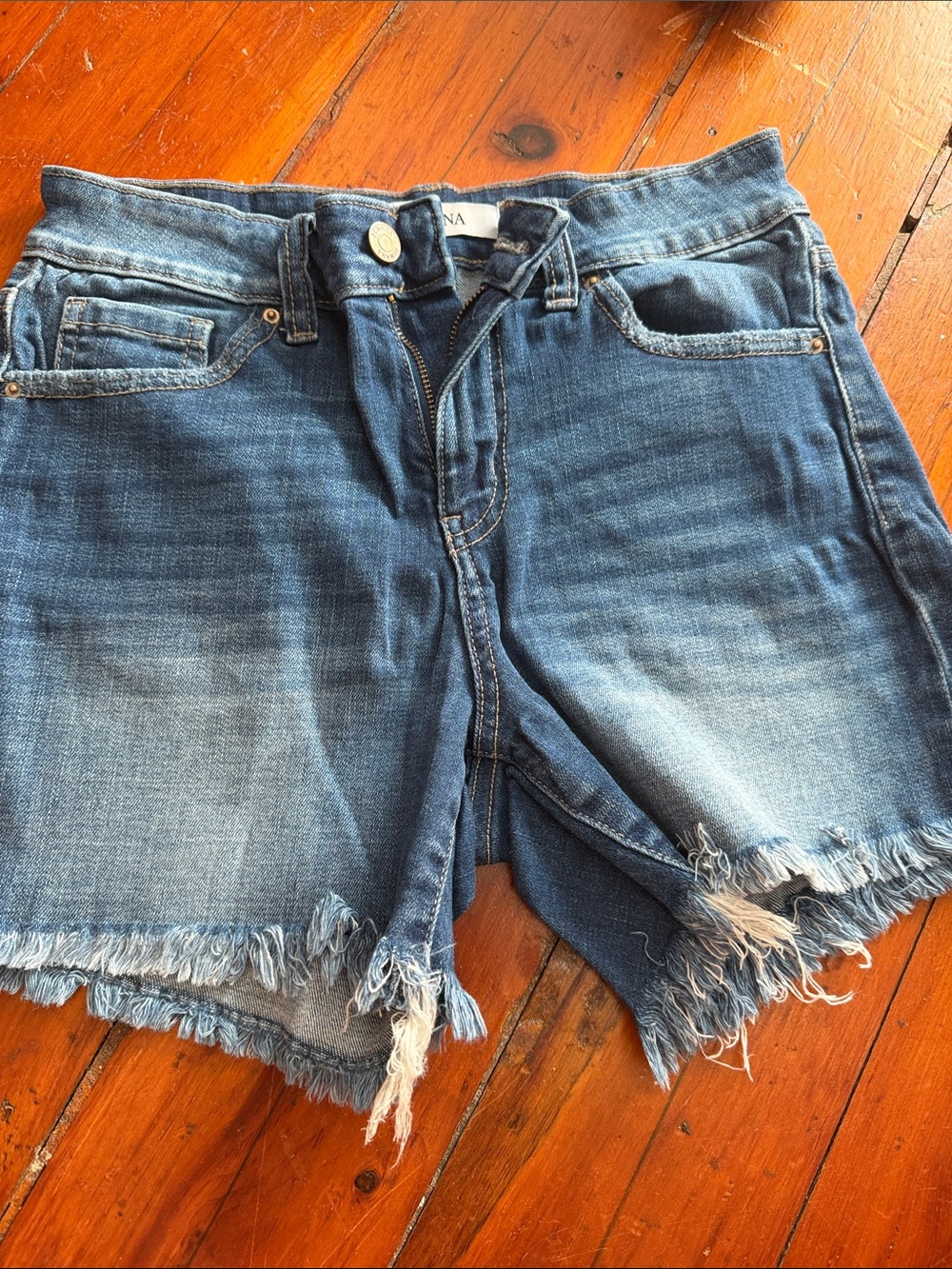 Frayed Hem Mid-Rise Blue Denim Shorts like brand new
